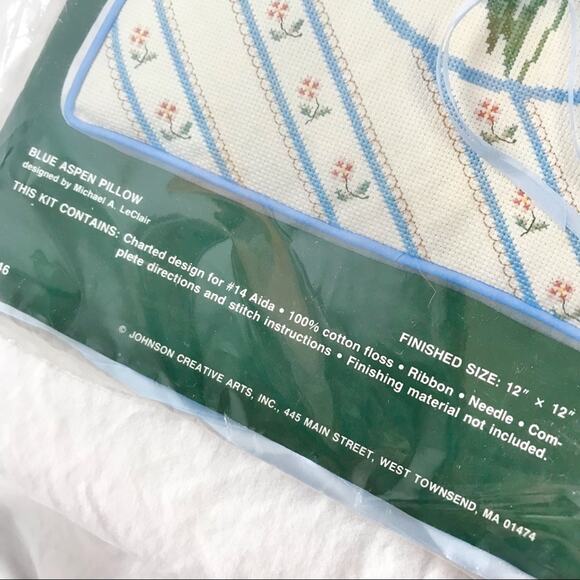 Elsa Williams New In Package 12" x 12" Blue Aspen Pillow Cross Stitch Kit 02046 - Picture 2 of 5